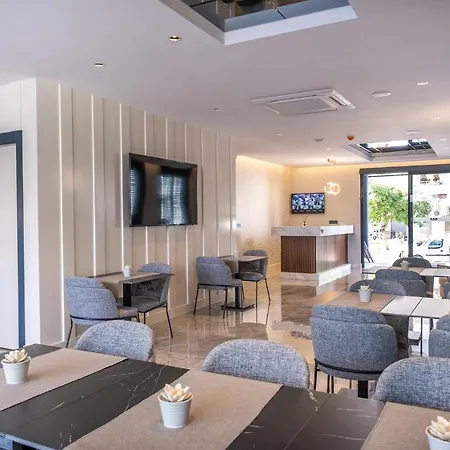 Ξενοδοχείο με διαμερίσματα Nas Αλάνια