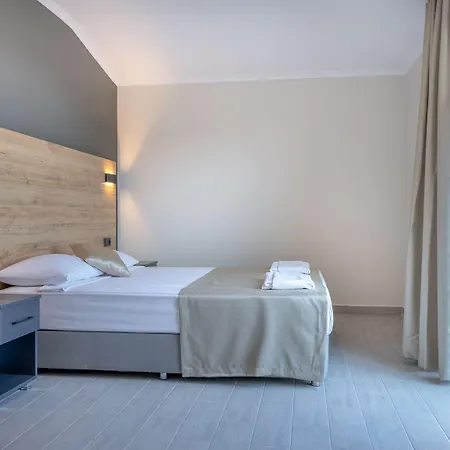 Nas Ξενοδοχείο με διαμερίσματα 4*